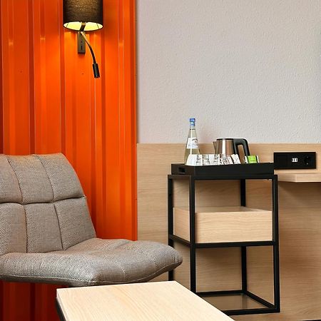 Hotel ibis Styles Berlin Treptow Zimmer foto
